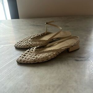 Brand New! Dolce Vita BIRDIE woven flats size 6